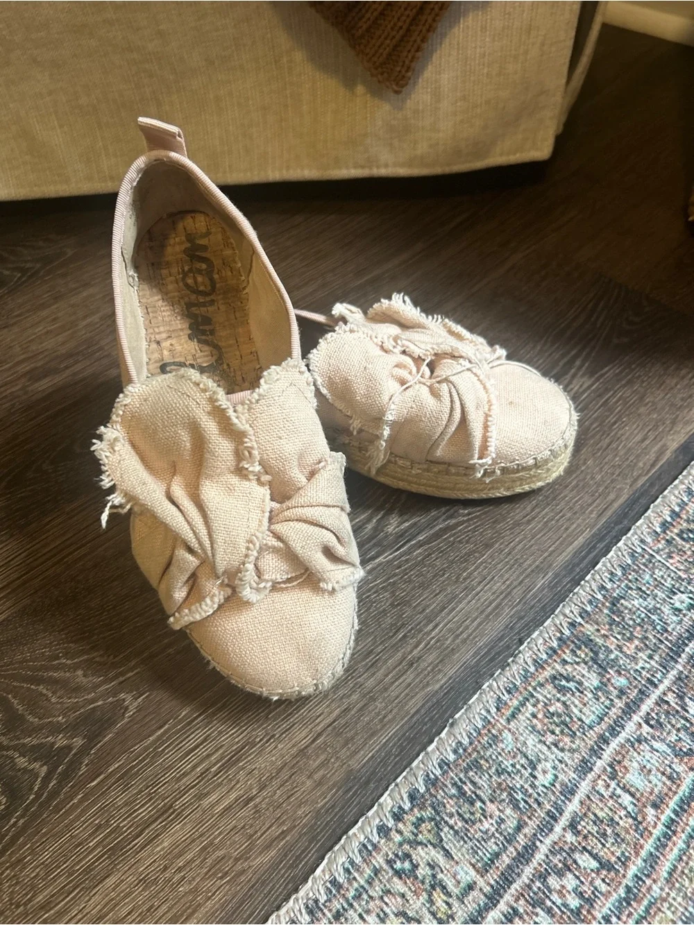 Sam Edelman Blush Canvas Distressed Ruffle Espadrille Flats Women’s Size 6.5
